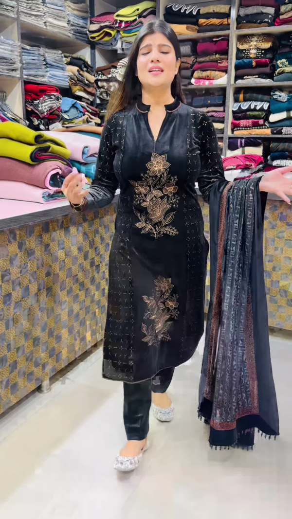 Shiroskee Angle: Premium Velvet Party Wear Suit with Shawl - Image 5