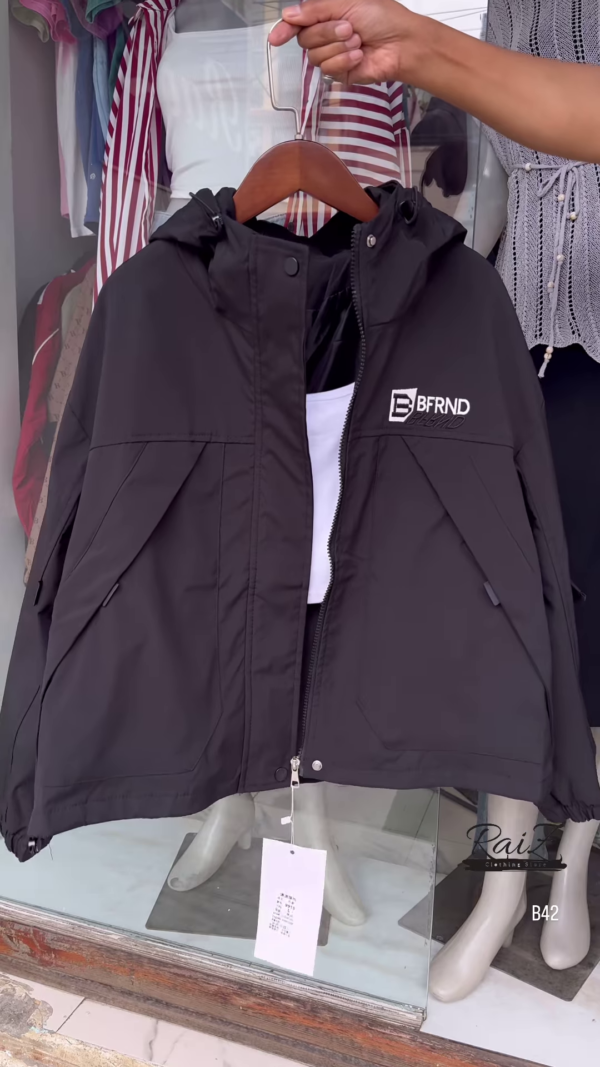 🔥 Trendy Hooded Windbreaker – Street Style Must-Have! 🔥 - Image 5