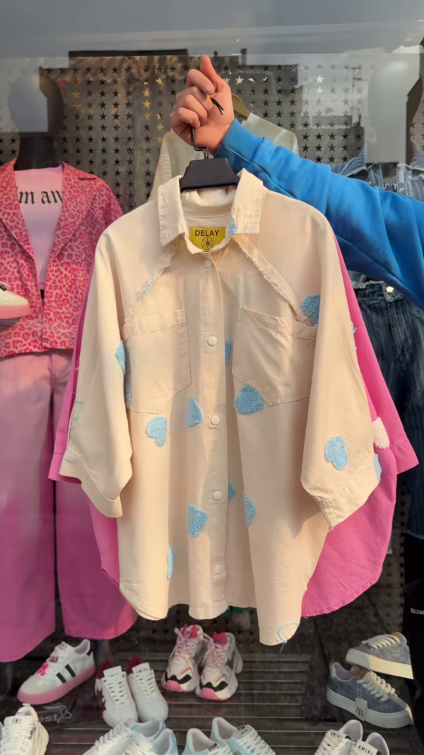 💖 Trendy Oversized Pink Heart Shirt – Now in 5 Colors! 💖 - Image 2