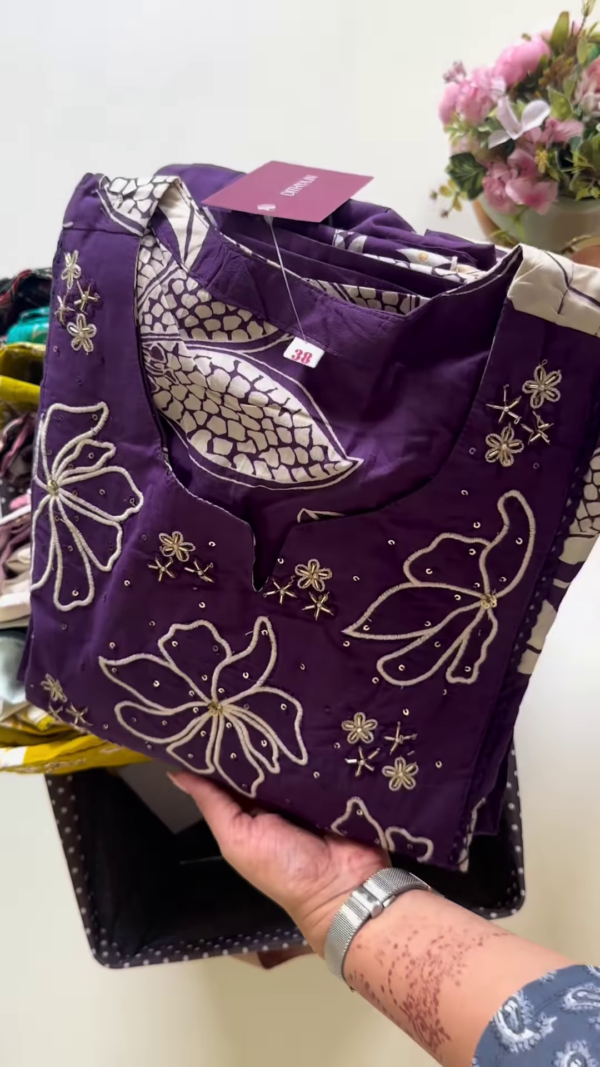 Multicolor Floral Fusion – Vibrant Ethnic Elegance - Image 3