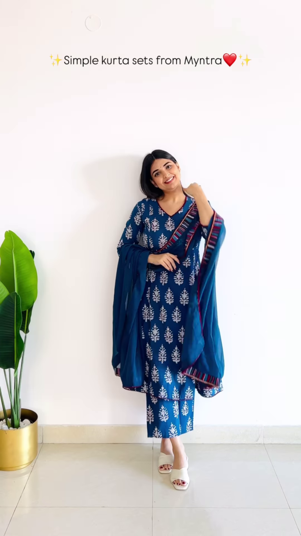 Elegant Brown Kurta Set for a Graceful Look - Image 4