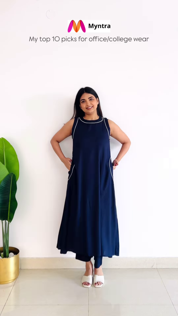 Elegant Maroon Kurta Set for a Stunning Look - Image 2