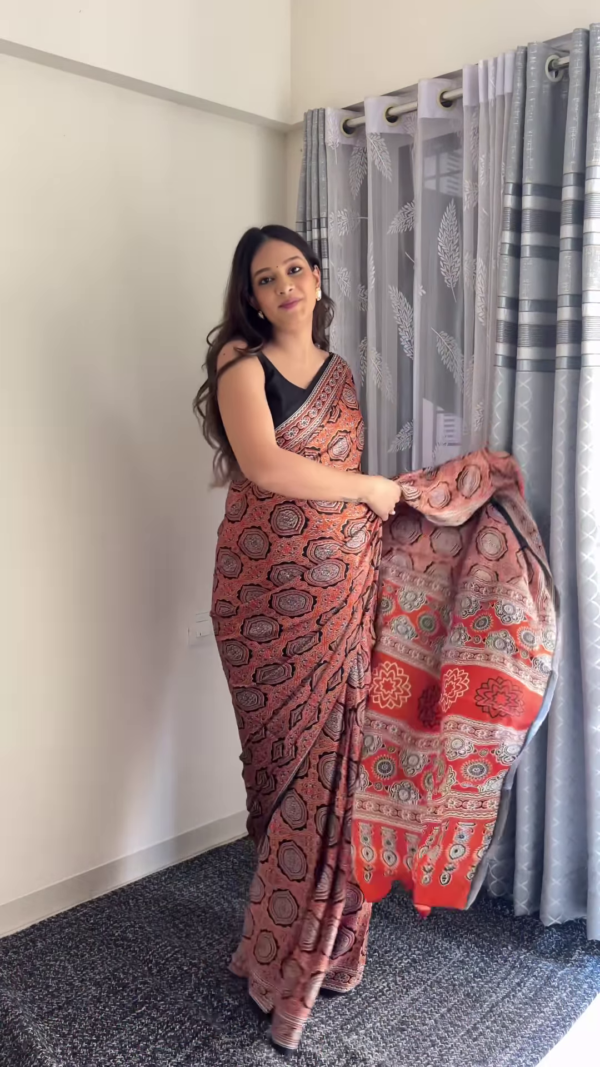 🌿 Tribal Fusion Multicolor Saree – A Timeless Artistic Statement 🌿 - Image 2