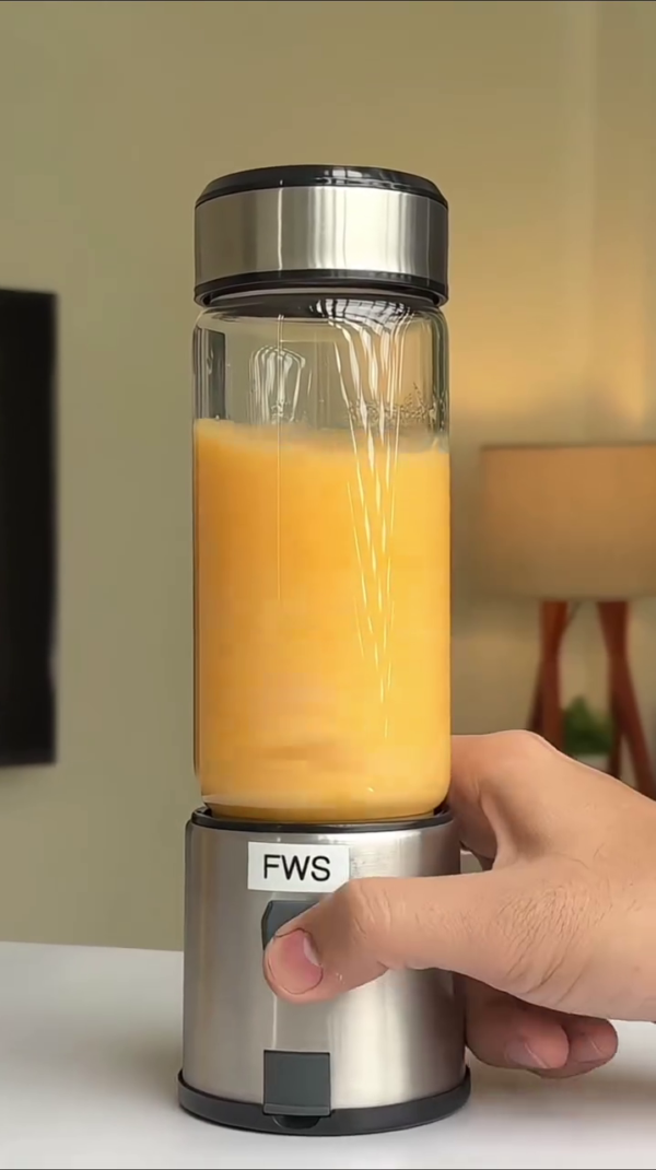 Portable Rechargeable Blender – USB Electric Smoothie Maker with Stainless Steel Base - Image 4