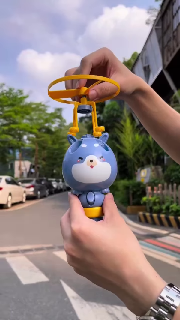Flying Bubble Launcher Toy – Cute Animal Design with Rotating Propeller - Image 3