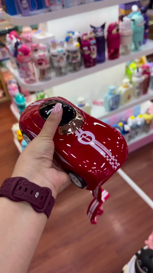 🚗 Car-Shaped Kids Water Bottle – Sip in Style!