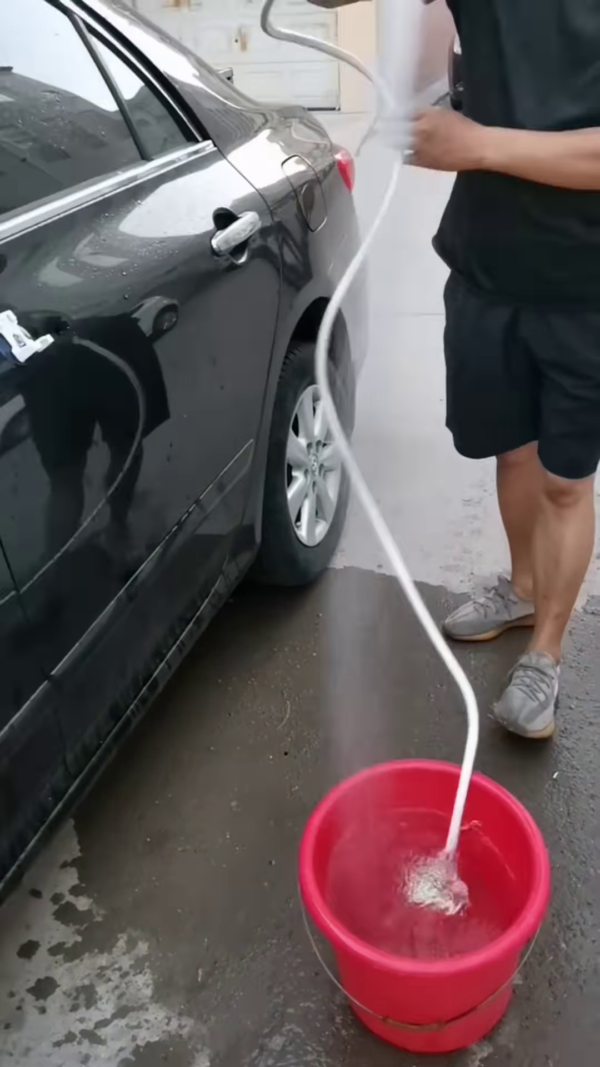 Portable Car Washer with Adjustable Spray Nozzle and Integrated Soap Dispenser - Image 3