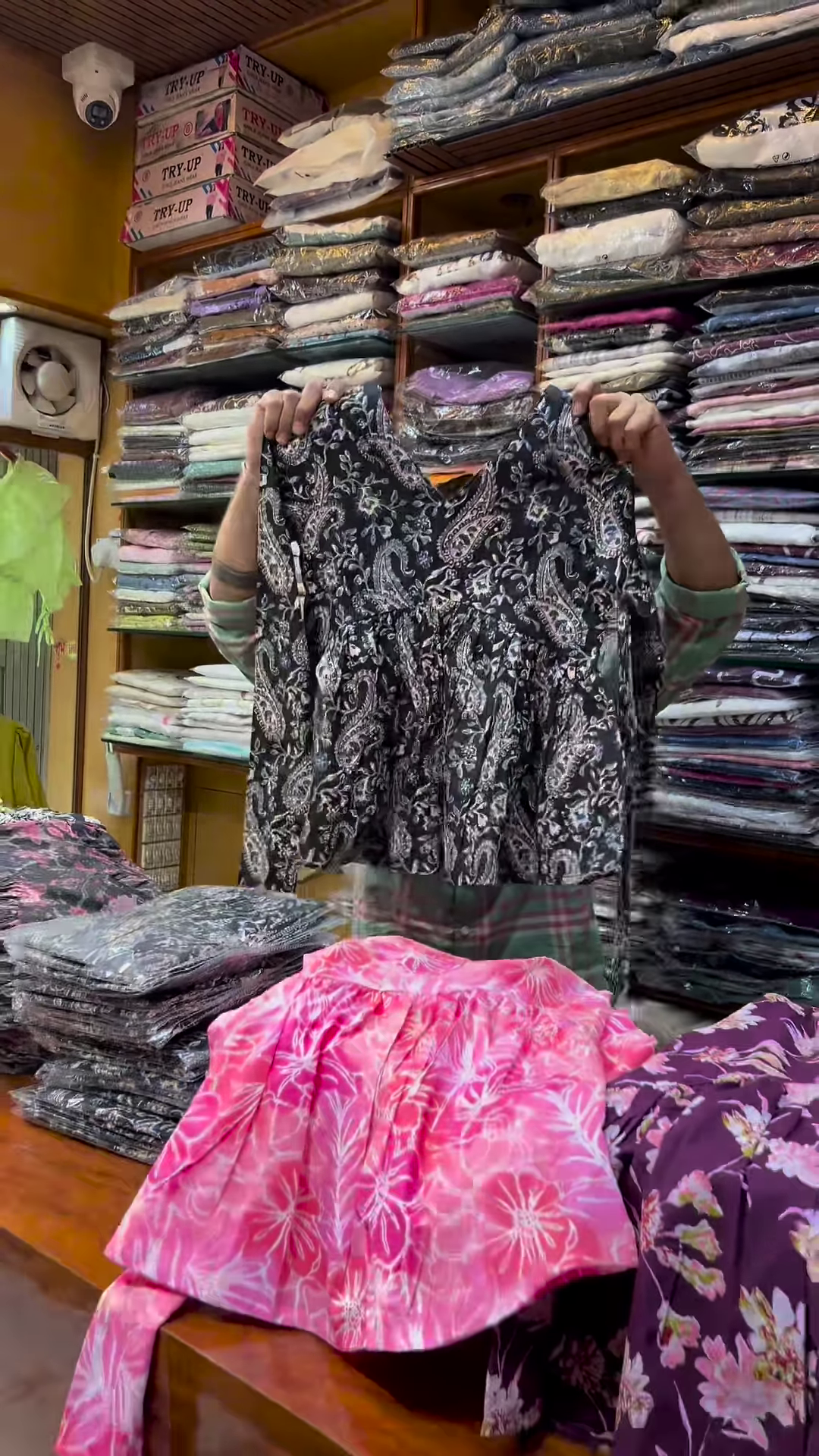 Green Floral Printed V-Neck Blouse with Long Sleeves for Women - Image 5