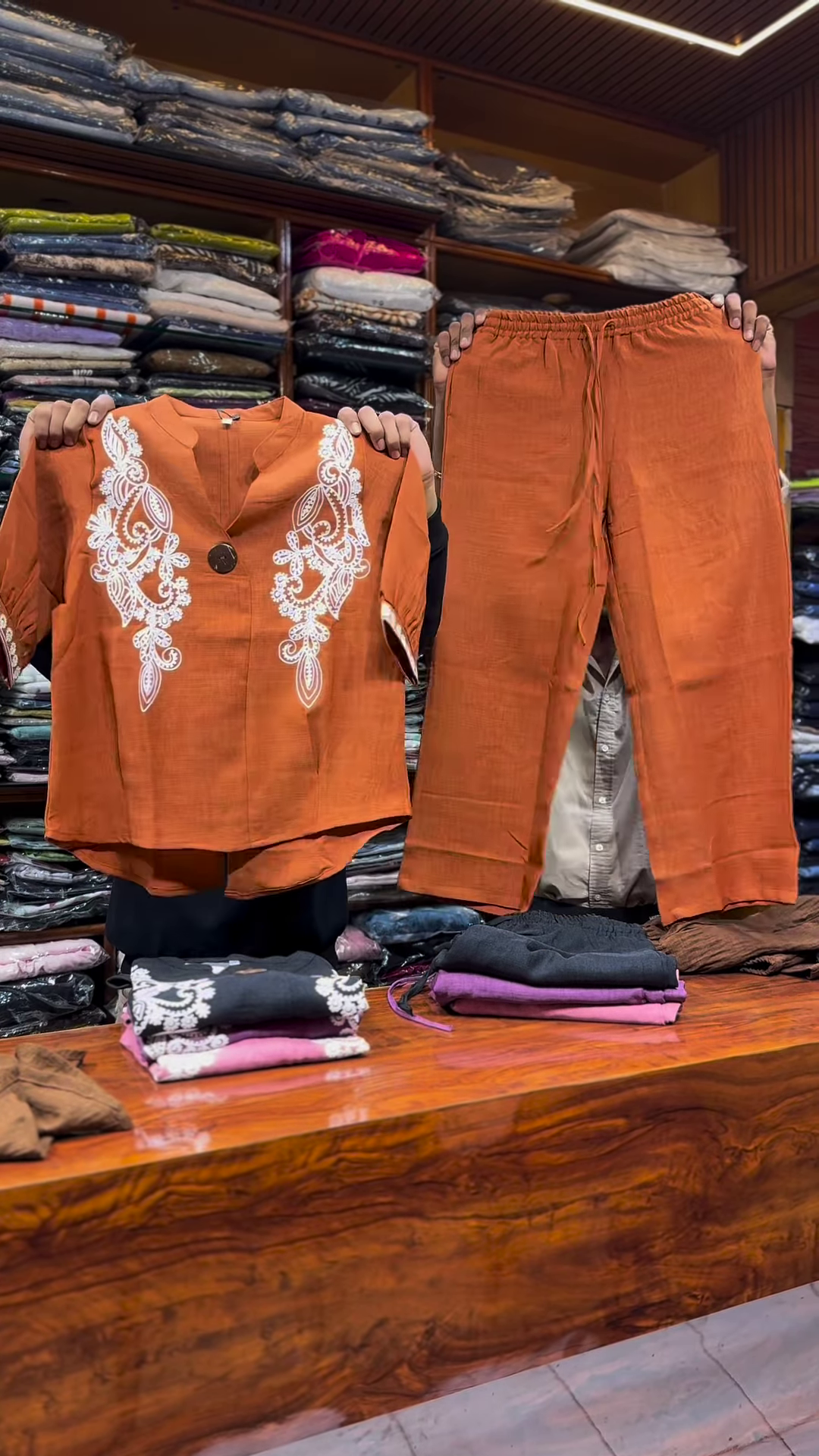 Pink Embroidered Two-Piece Set with Front Button Top and Elastic Waist Pants - Image 5