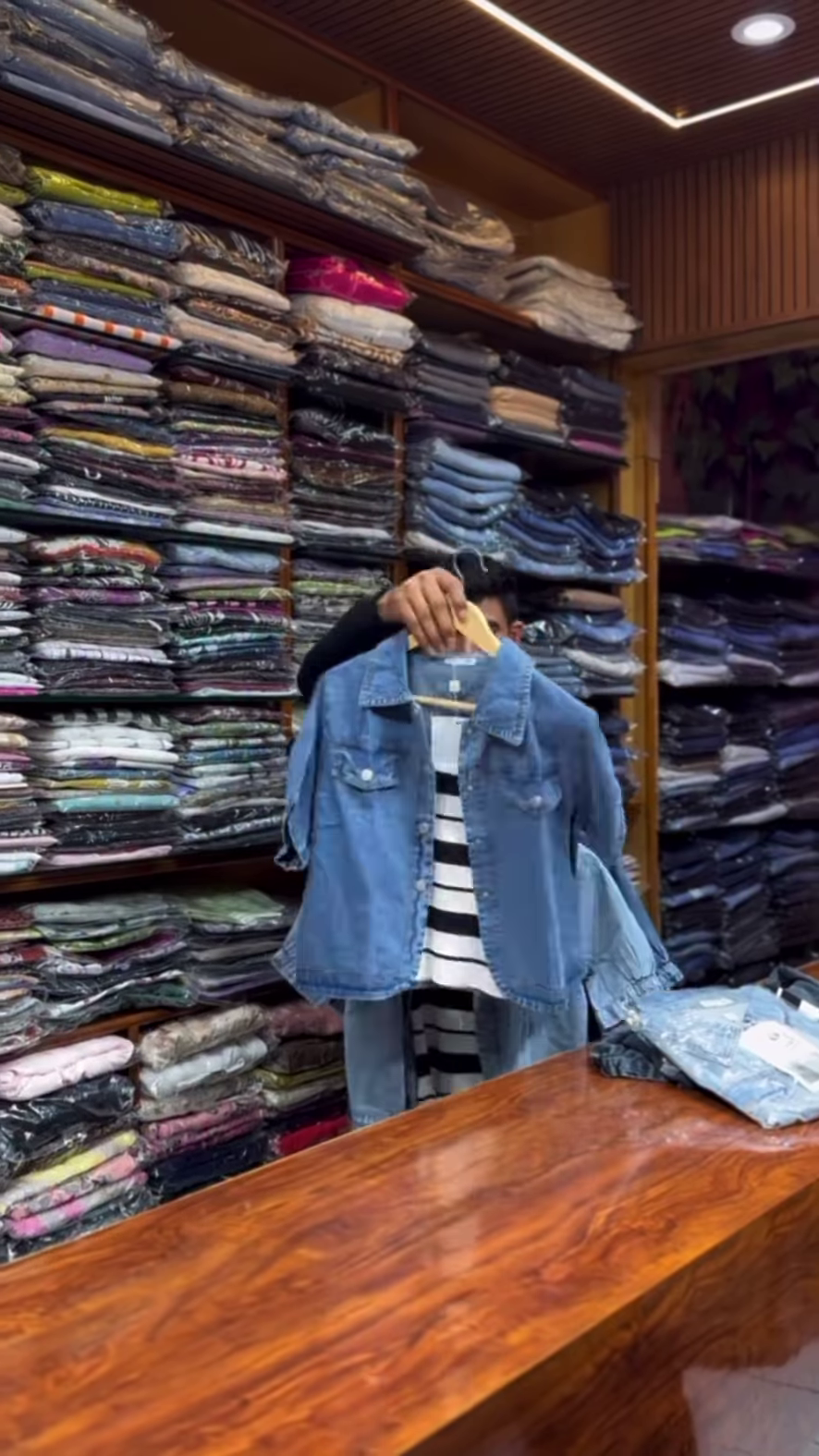 Classic Denim Button-Down Shirt with Chest Pocket and Long Sleeves for Men - Image 5