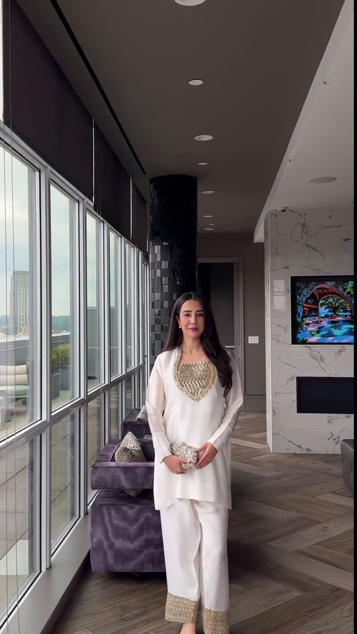 Elegant Pastel Lime Silk Kurta with Intricate Floral Neckline Embroidery and Matching Dupatta. - Image 5