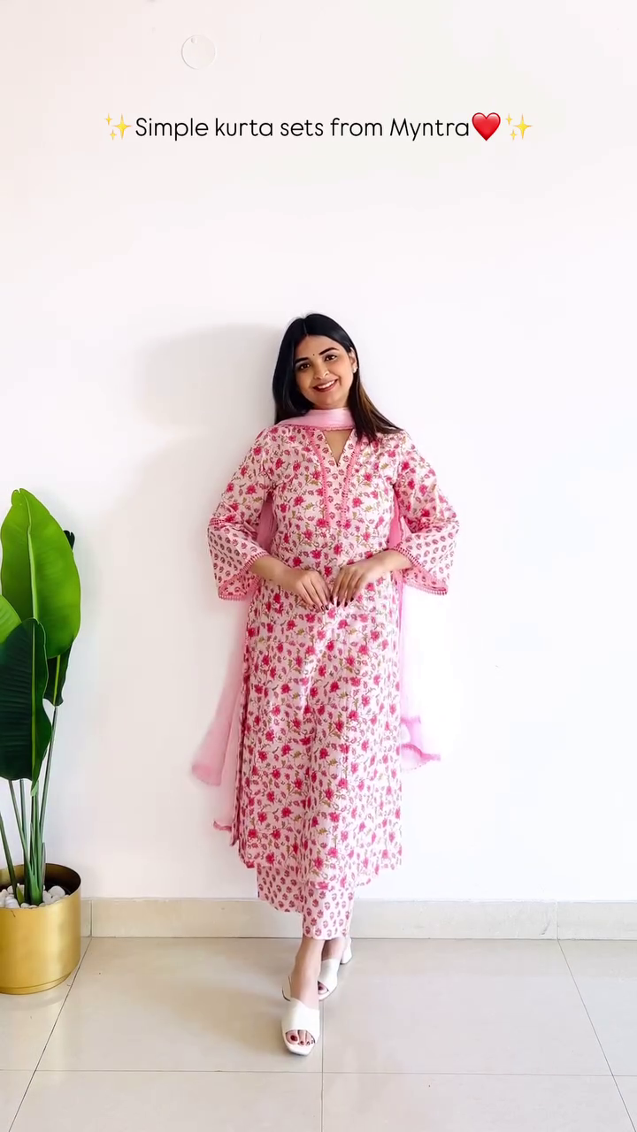 Contemporary Bandhani Suit. - Image 4