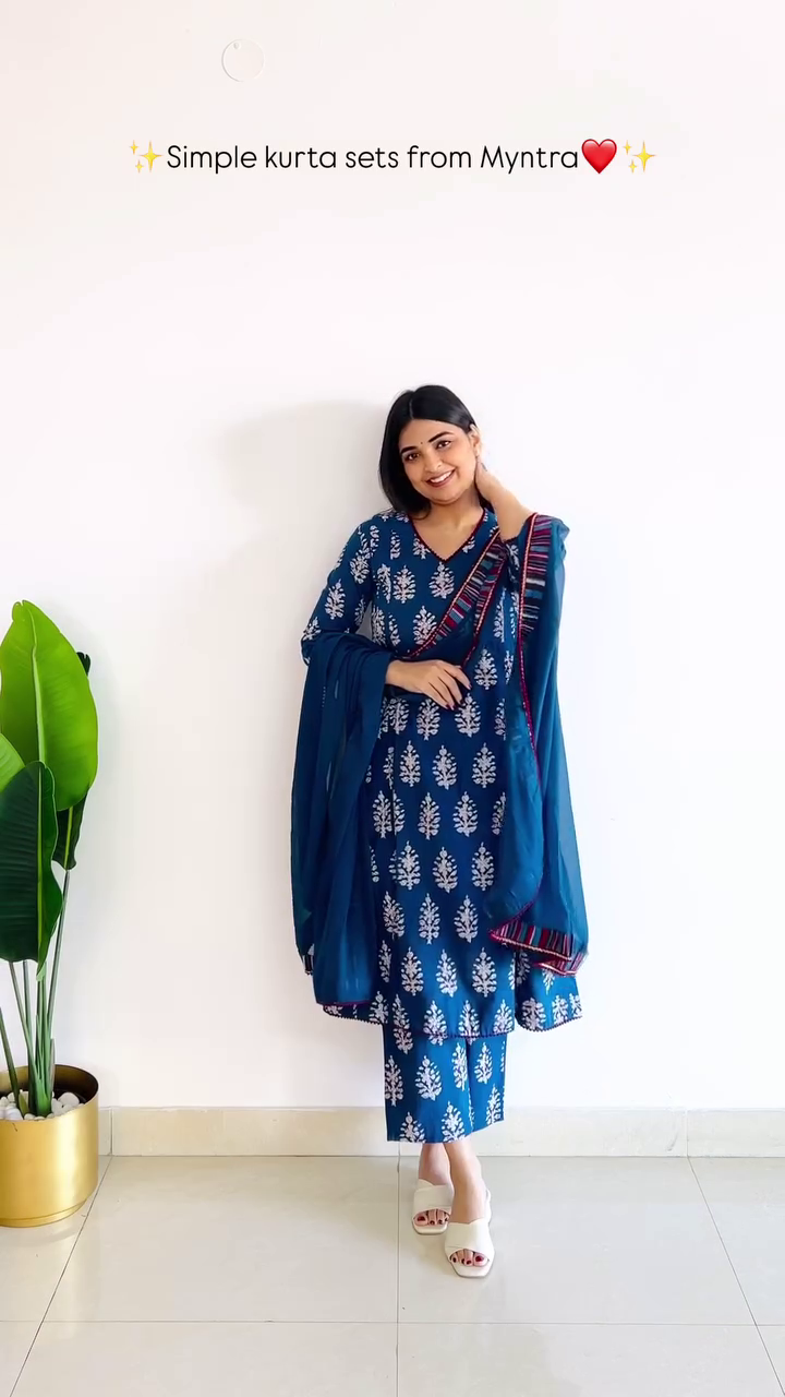 Contemporary Bandhani Suit. - Image 6