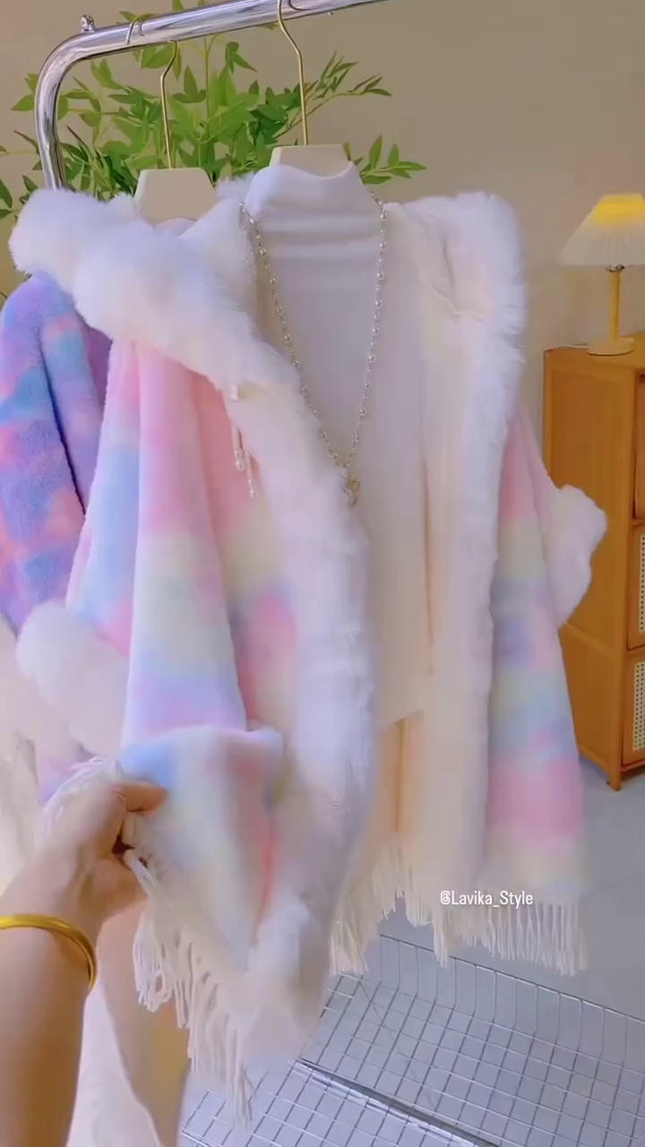 Sensational Women Jackets & Waistcoat & looking fabulous for girls/women - Image 3