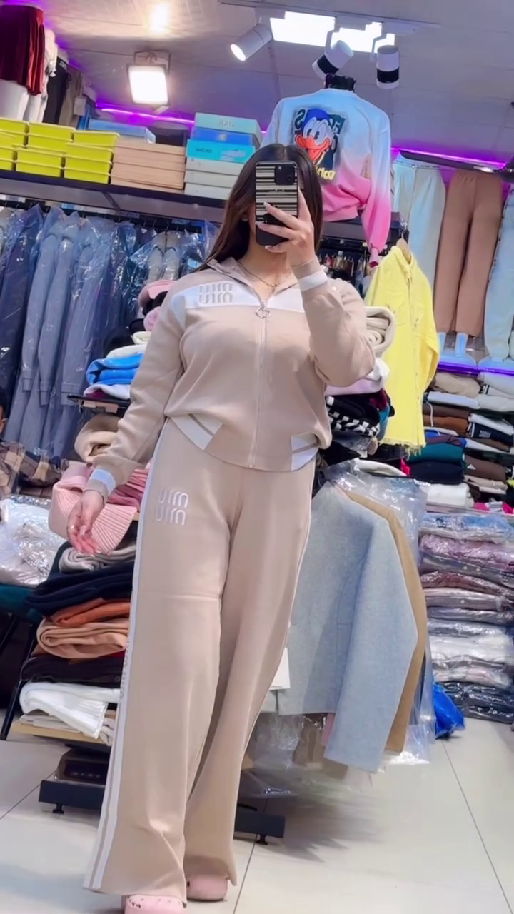 π "Cosmic Sandstone Modern Zipper-Front Relaxed Luxe Tracksuit Set with Streamlined White Stripe Accents and Versatile Lounge Appeal for Fashion-Forward Stars" πβ - Image 3