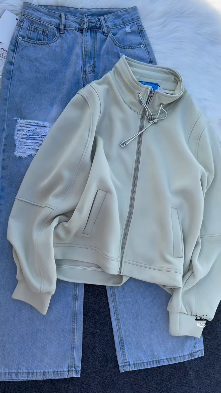 🧥 Urban Ember: Maroon Zip Jacket & Distressed Denim Set - Image 4