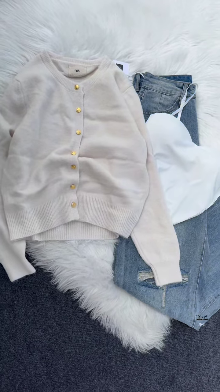 π Enfir Pop: Gold-Button Cardigan & Distressed Denim Set - Image 6